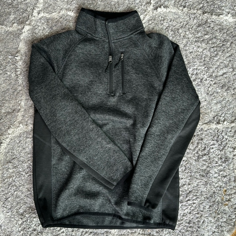 Beverly Hills polo 1/4 zip pullover sweater